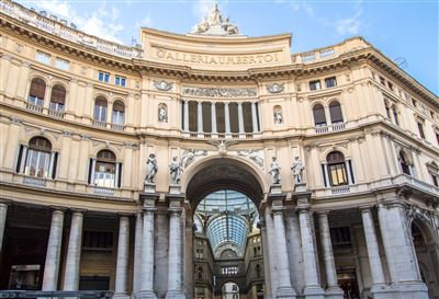  Italien Kampanien Neapel Galleria Umberto I